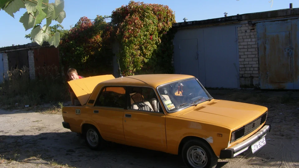 Lada 2105 3