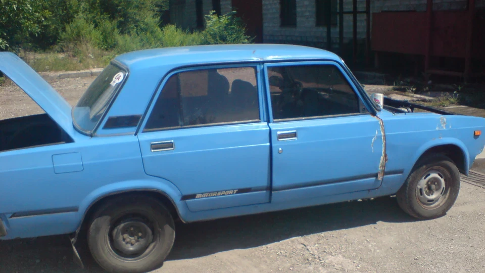 Lada 2105 2