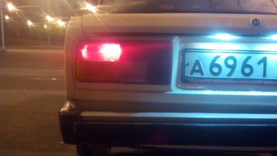 Lada 2105 4