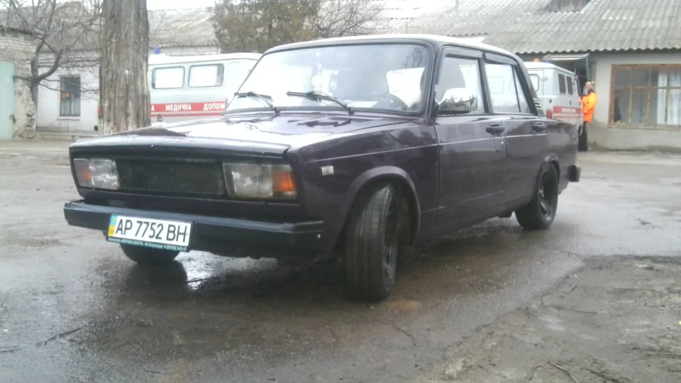 Lada 2105 3