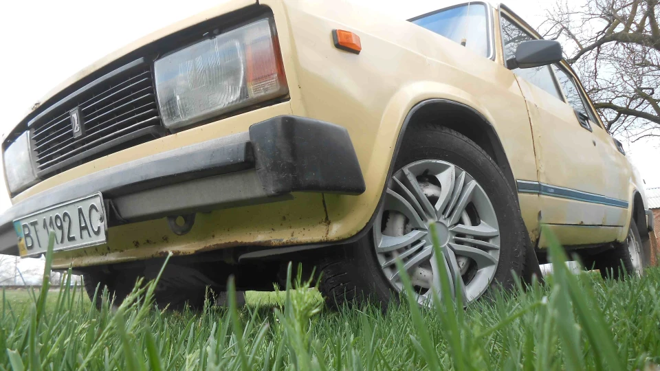 Lada 2105 2
