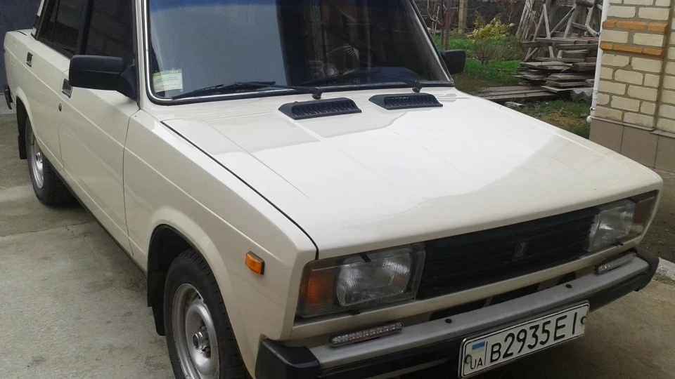 Lada 2105