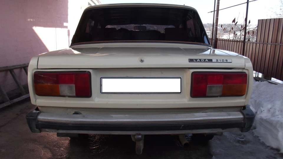 Lada 2105 3
