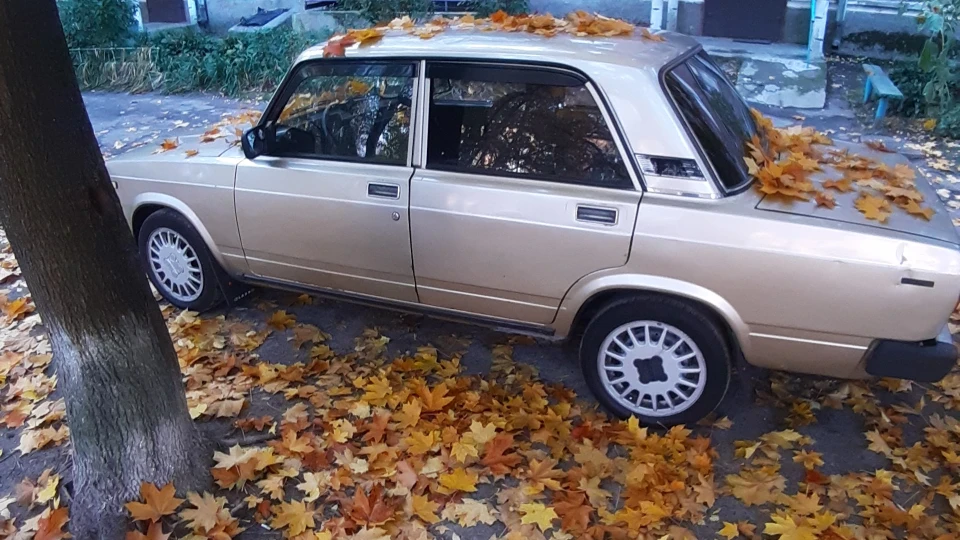 Lada 2105 2