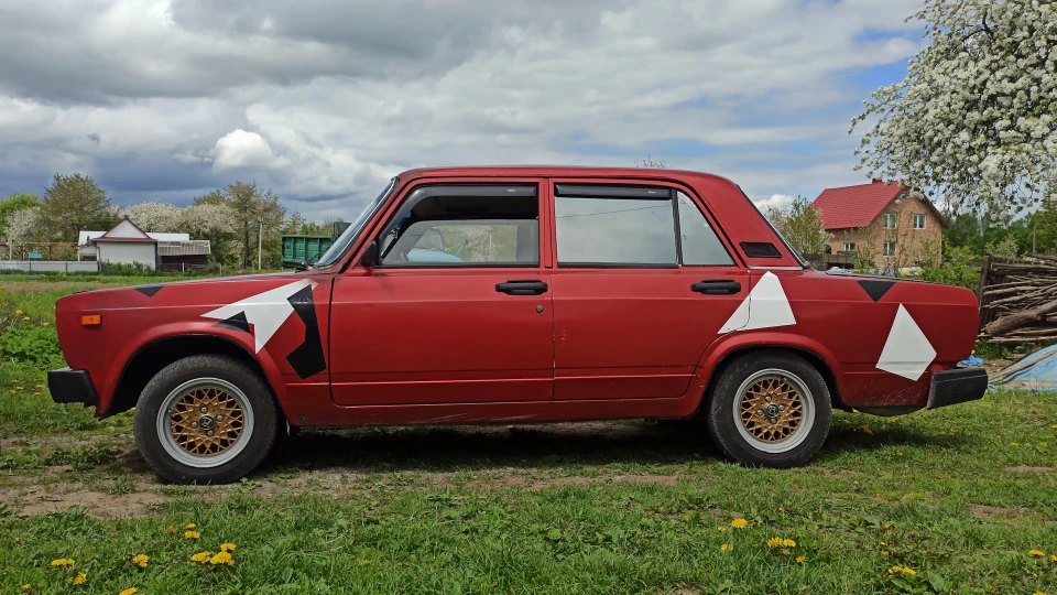 Lada 2105