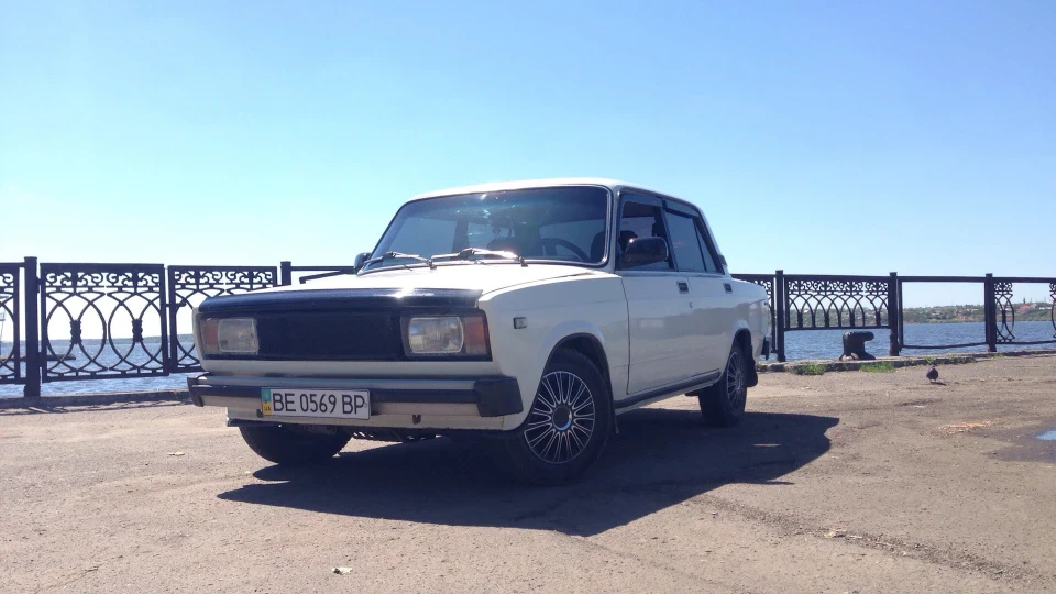 Lada 2105 ✩ 3