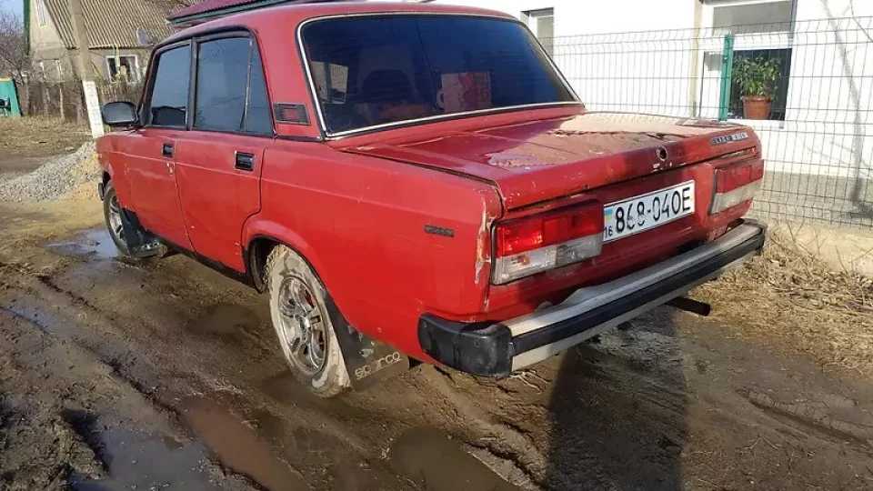 Lada 2105 3