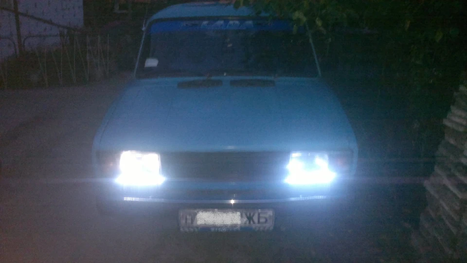 Lada 2105 4