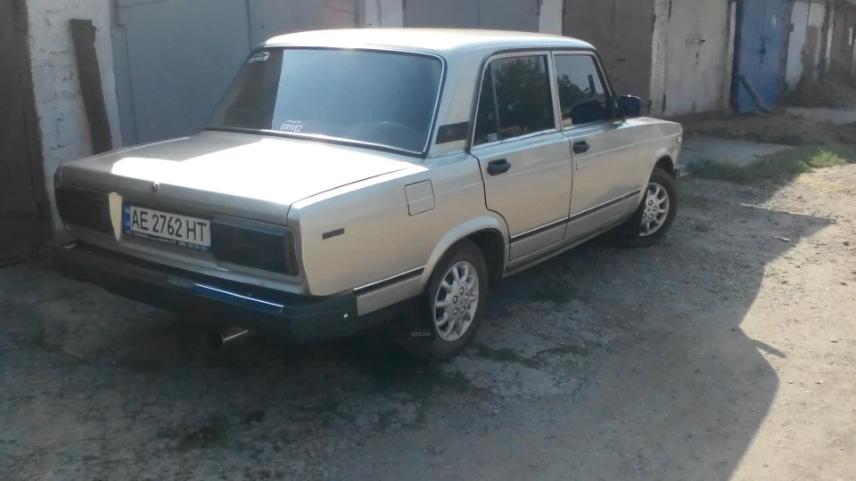 Lada 2105 2