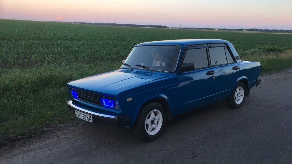 Lada 2105 3