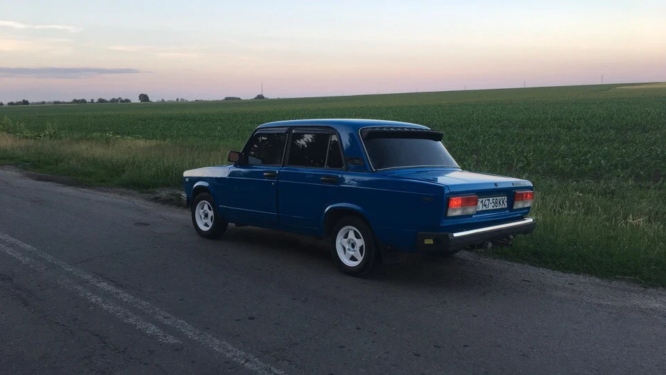 Lada 2105 4