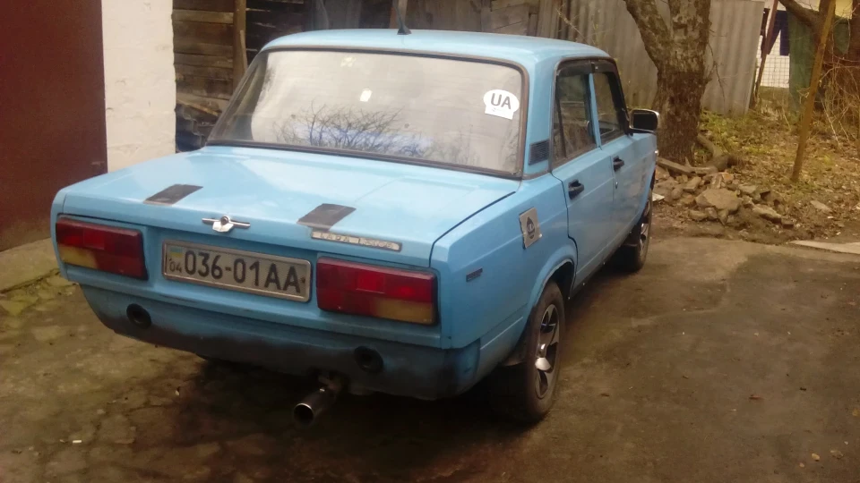 Lada 2105 3