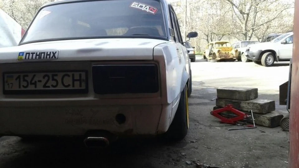 Lada 2105 2