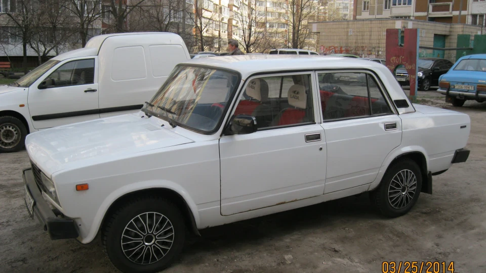 Lada 2105 3