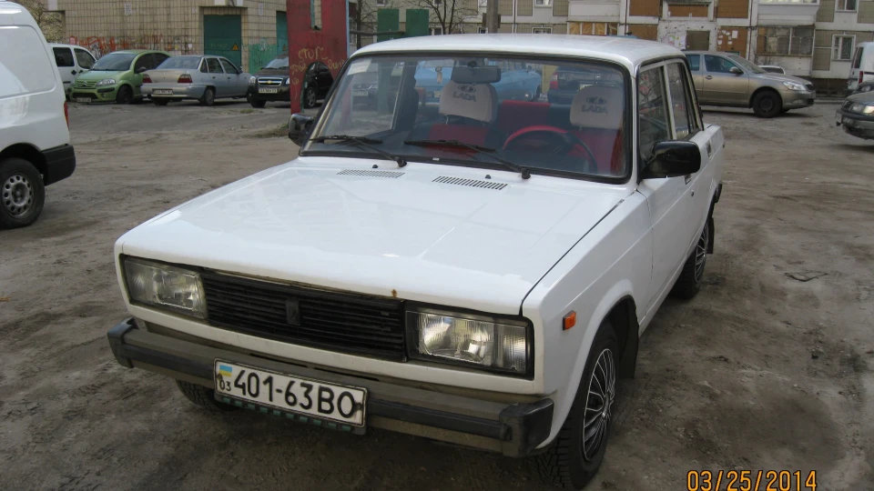 Lada 2105 4