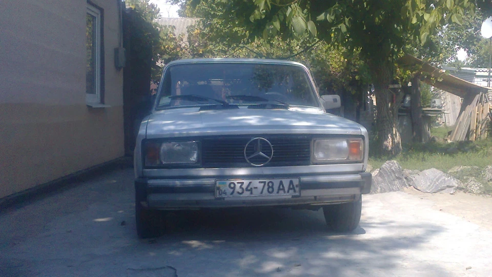 Lada 2105 4