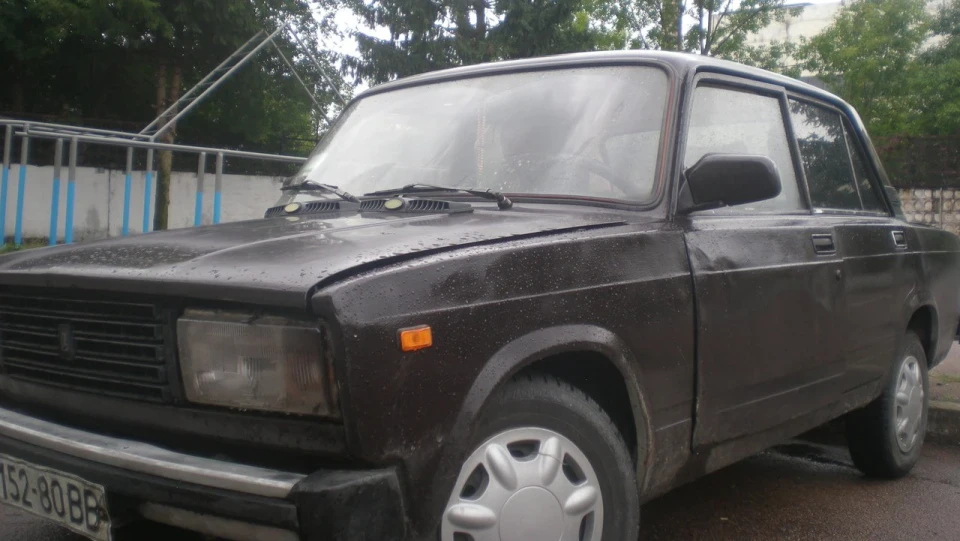 Lada 2105 2