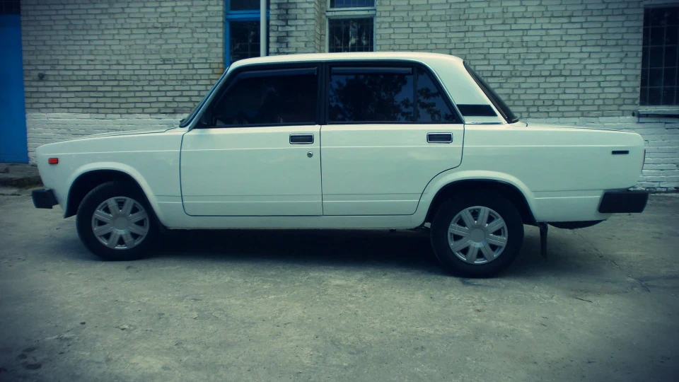 Lada 2105 2