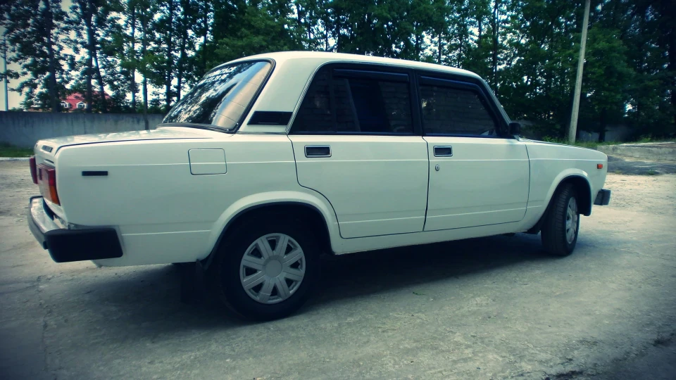 Lada 2105 3