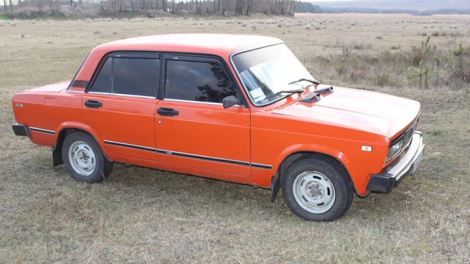 Lada 2105 3