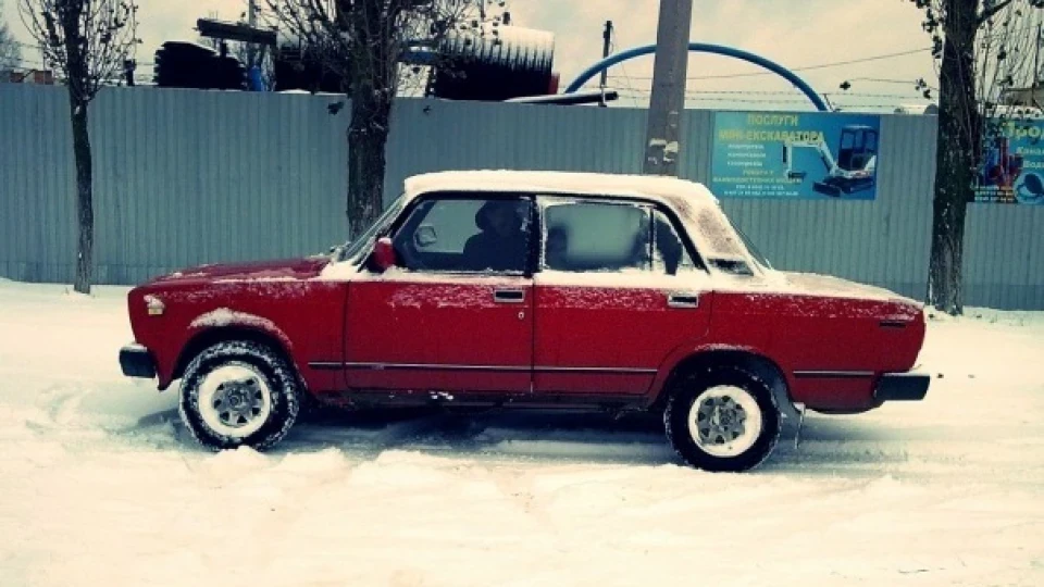 Lada 2105 3