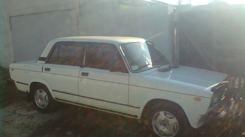 Lada 2105 2
