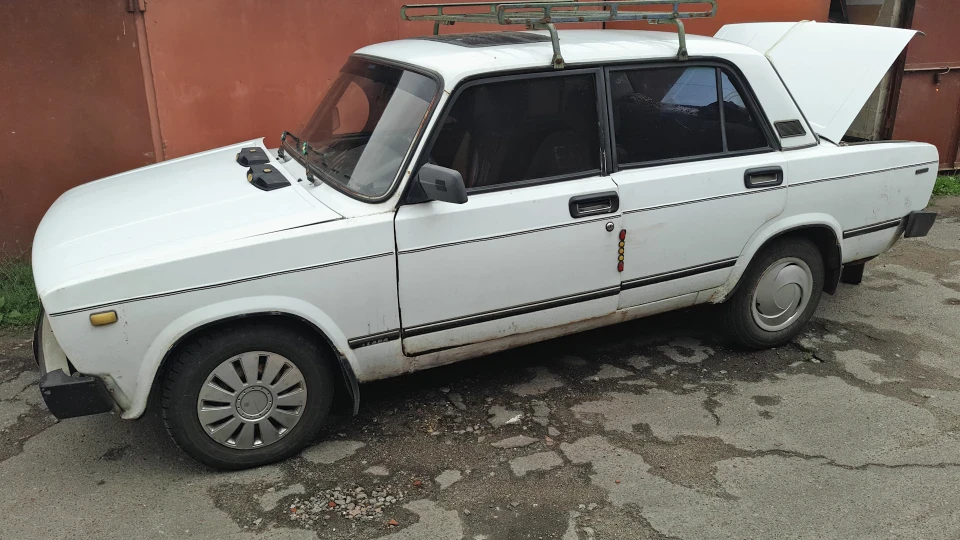 Lada 2105