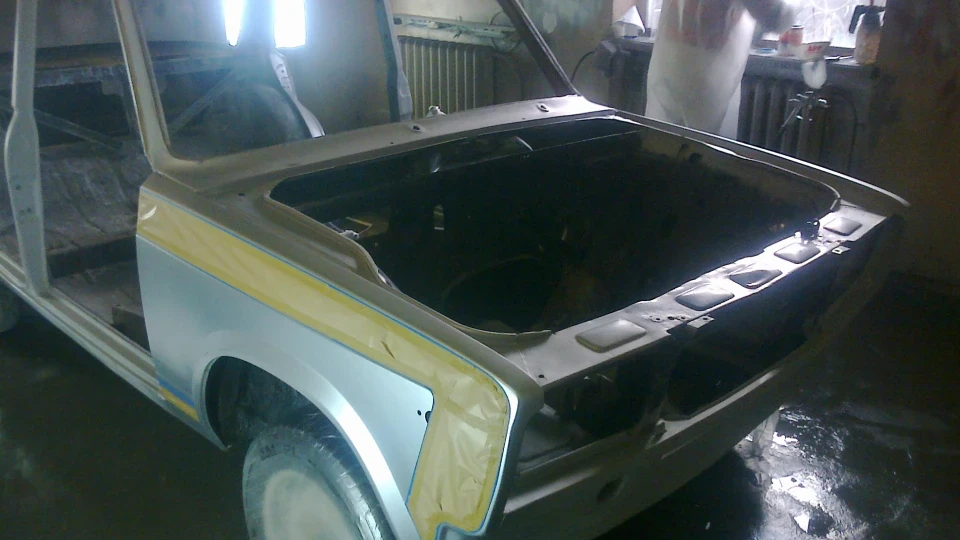 Lada 2105 4