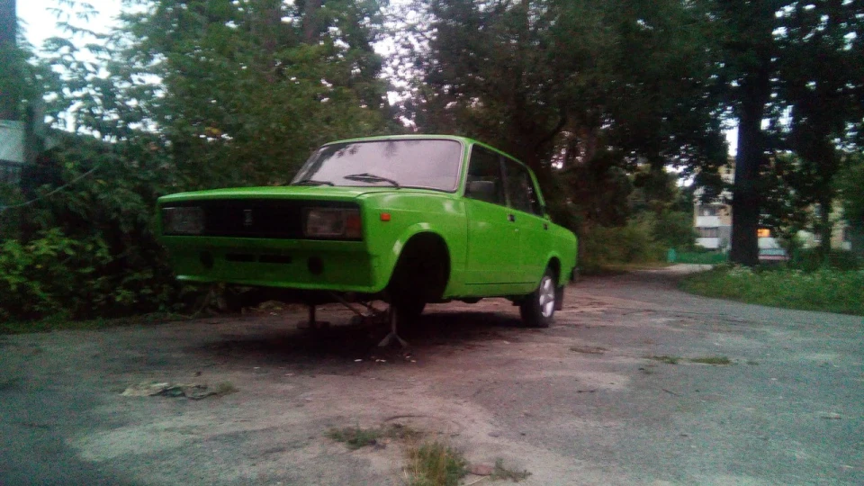 Lada 2105 2