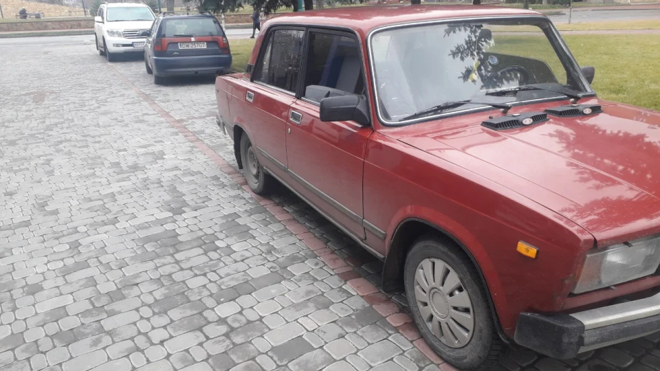 Lada 2105 2