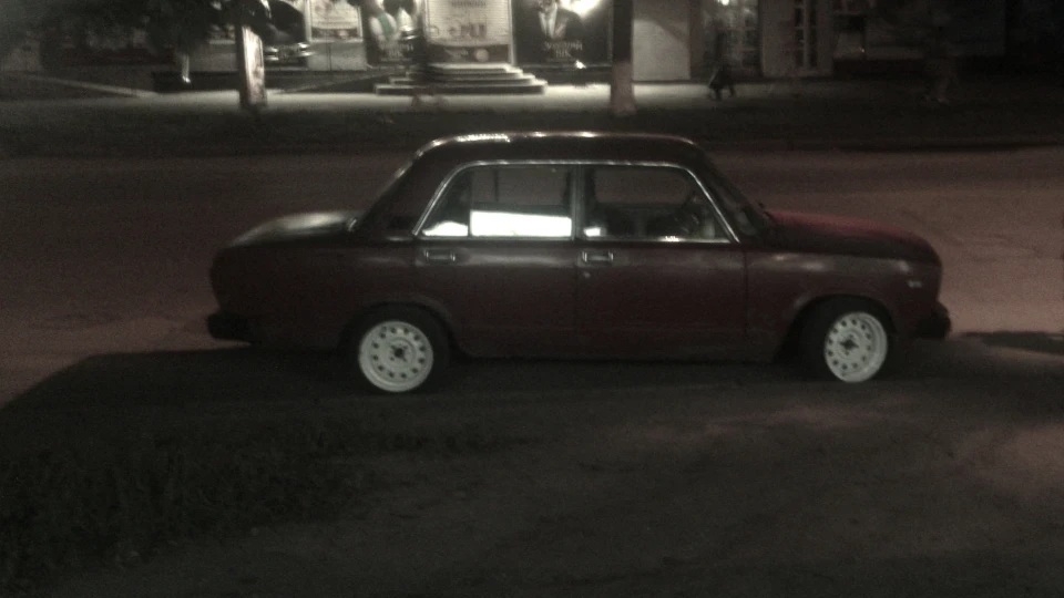 Lada 2105 2