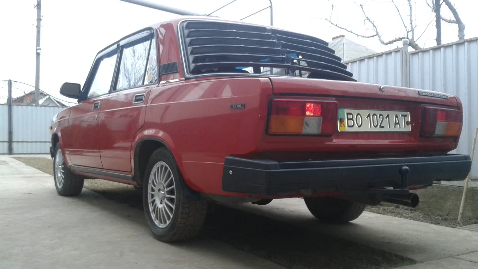 Lada 2105 3