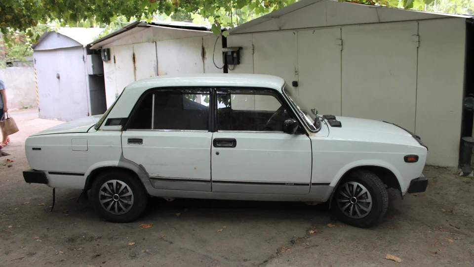 Lada 2105 2