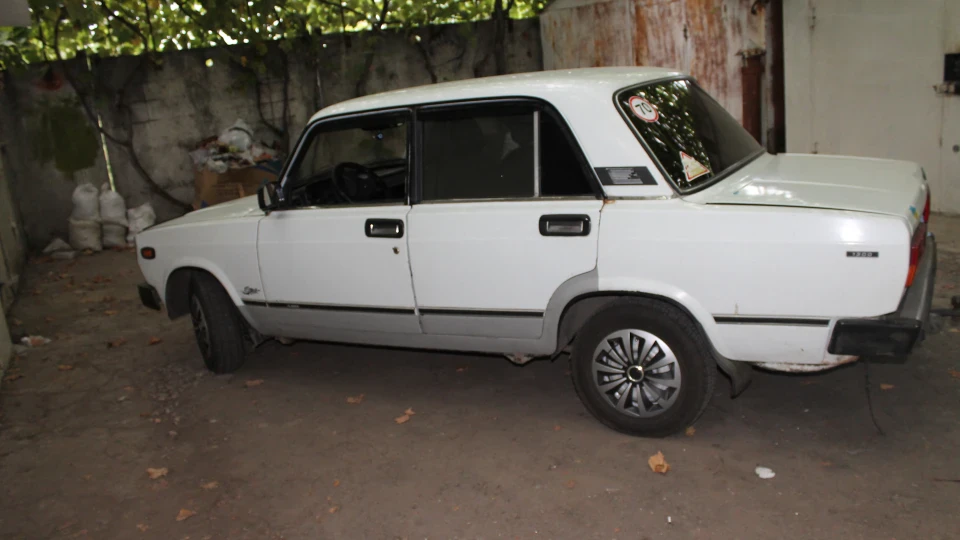 Lada 2105 3