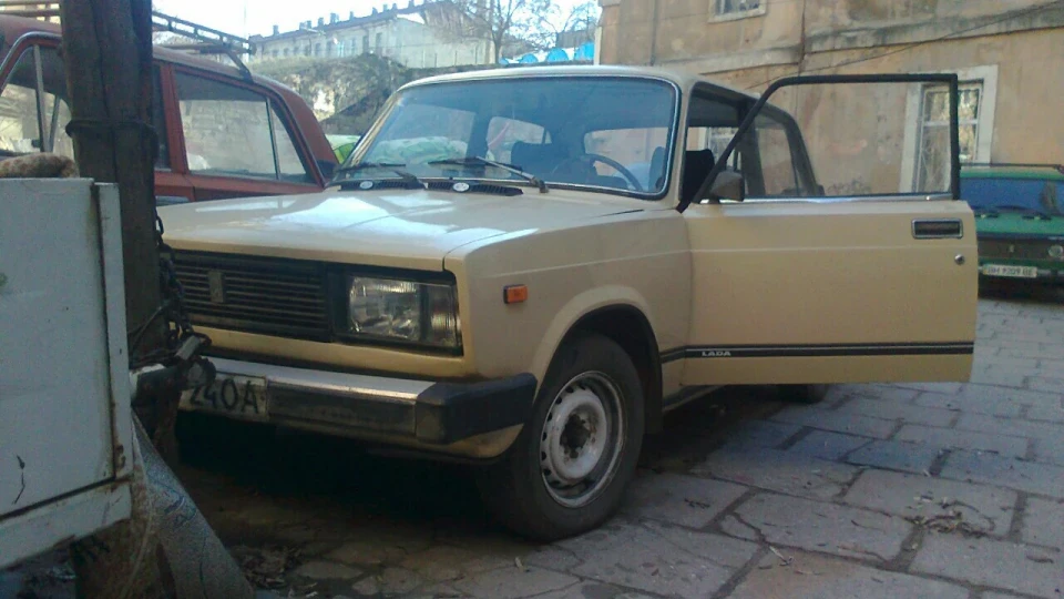 Lada 2105 2