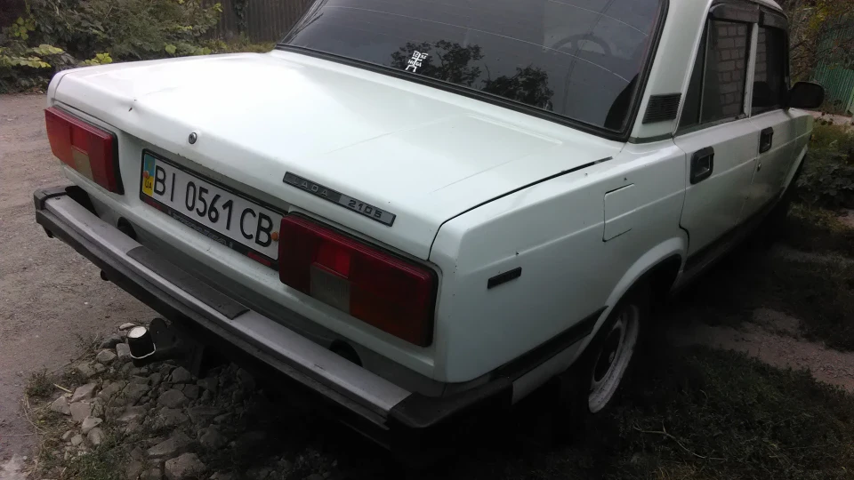 Lada 2105 3