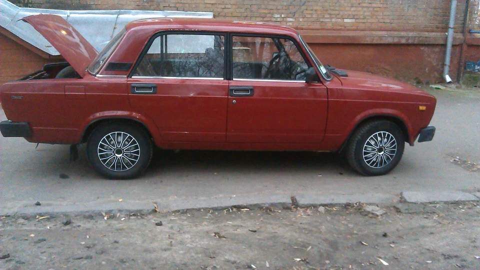 Lada 2105 3