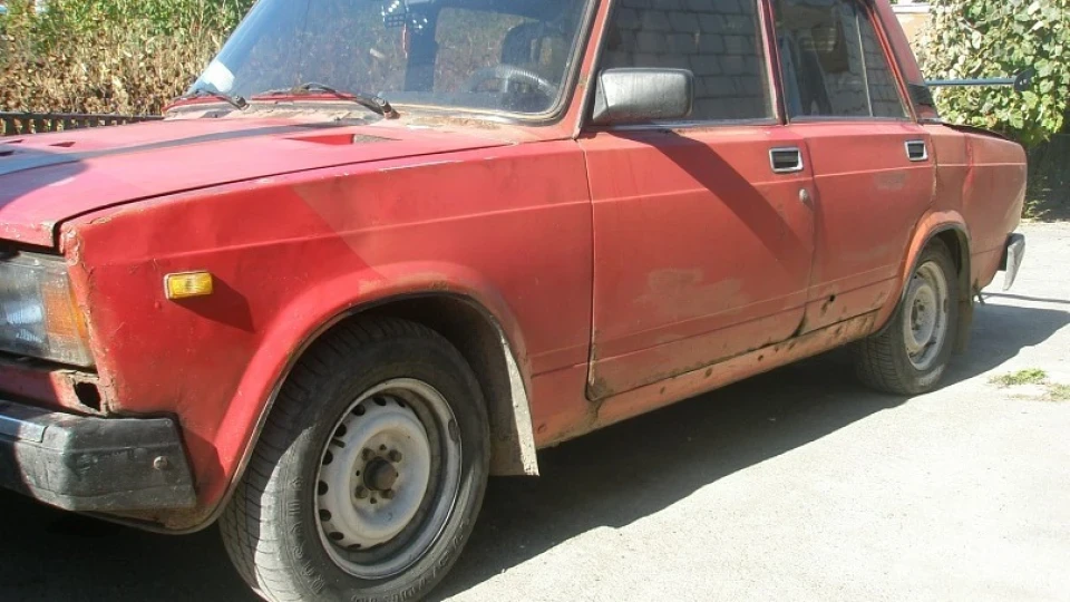 Lada 2105 3