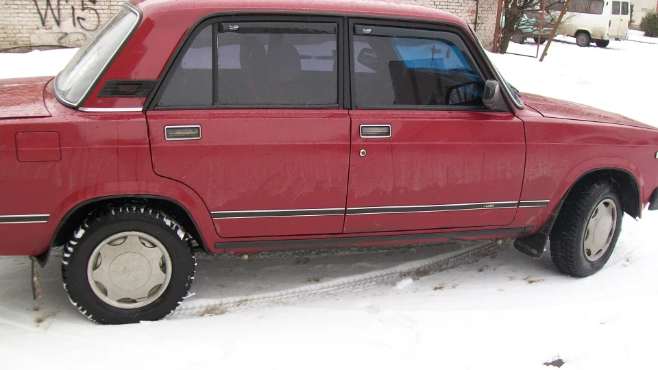 Lada 2105 3