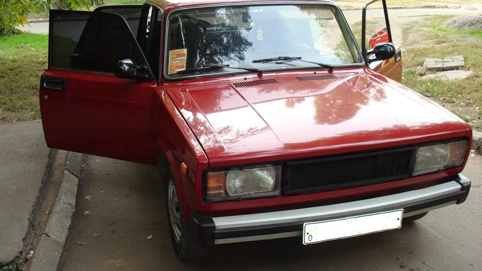 Lada 2105 3