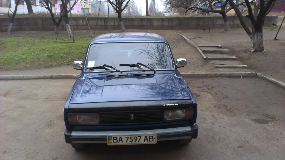 Lada 2105 3