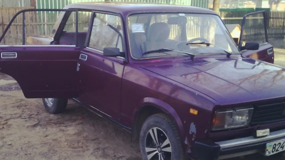 Lada 2105 3