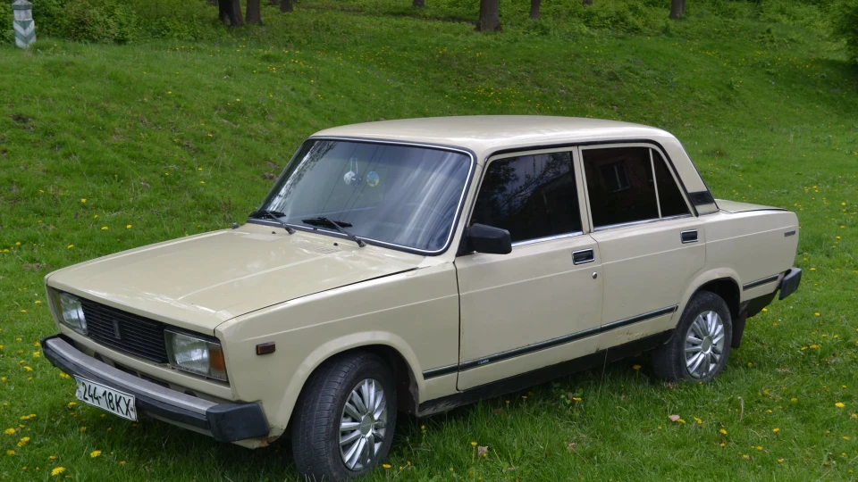 Lada 2105 2