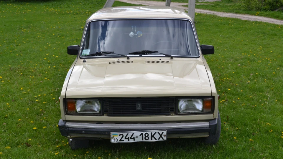 Lada 2105 3