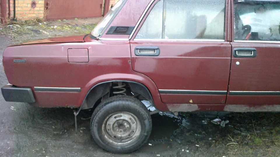 Lada 2105 3