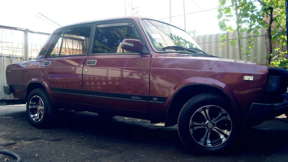 Lada 2105