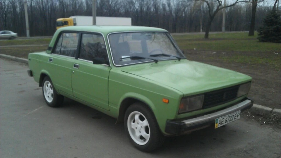 Lada 2105 3