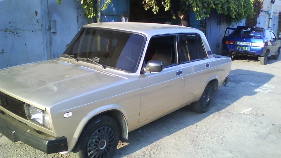 Lada 2105 2