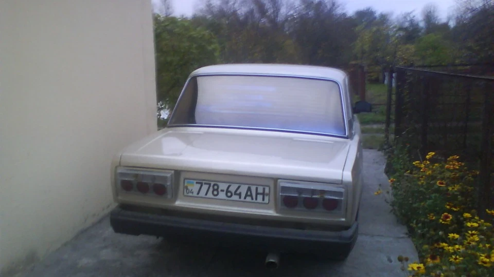 Lada 2105 3