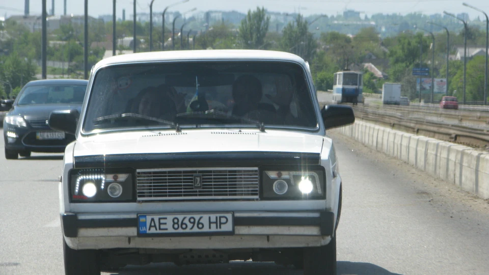 Lada 2105 4